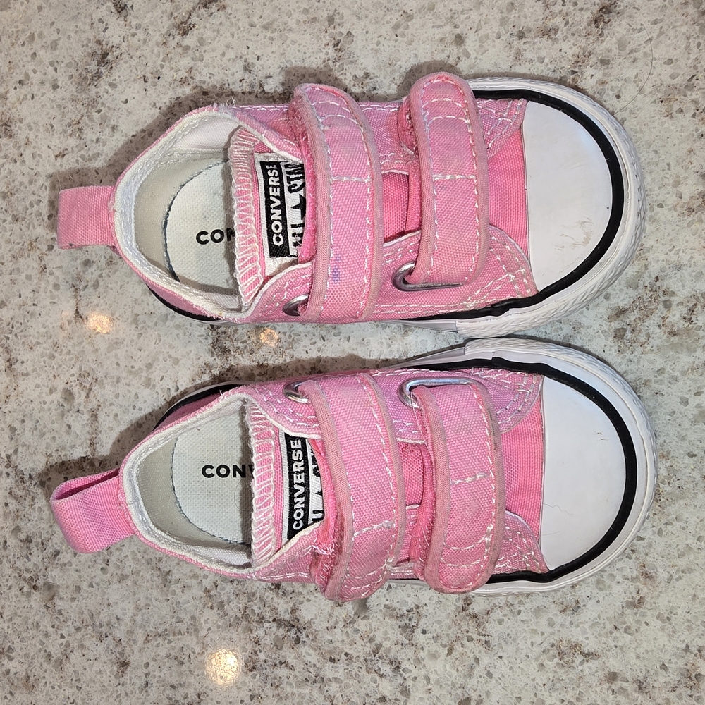 Converse All Star Infants Velcro Pink Sneakers, Size 3